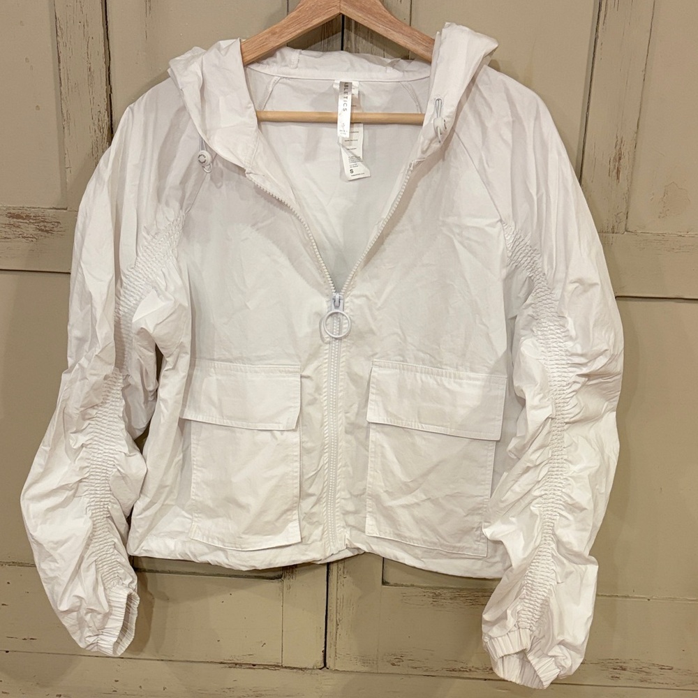 Fabletics White Hooded Zip-Up Jacket Cropped Size Small